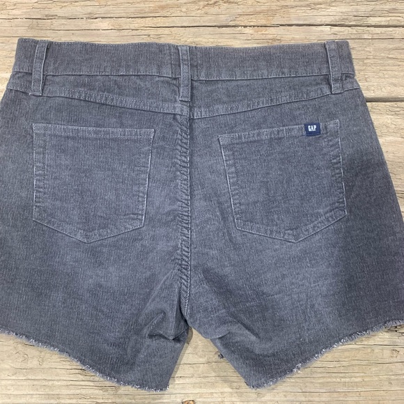 Gap Size 2 - Picture 2 of 2